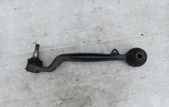 Land Rover Range Rover L322 Front lower control arm/wishbone