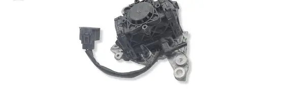 Ford Mondeo MK V Vacuum pump DG982A451AD 03710207504