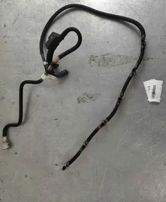 BMW 5 F10 F11 Fuel injector supply line/pipe 13537799993 7799993