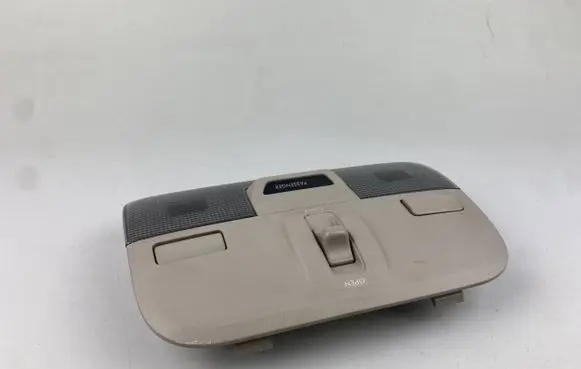 Subaru Outback Front seat light VC12-008