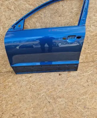 KIA Niro Front door