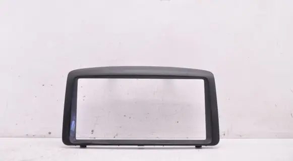 Chrysler Town u0026 Country V Radio/GPS head unit trim 29618332