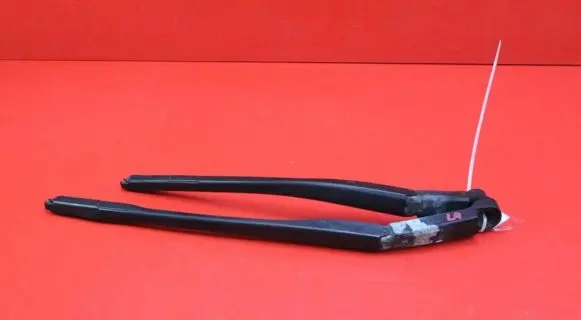 Honda Civic Front wiper blade arm