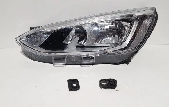 Ford Focus Headlight/headlamp JX7B13W030AE