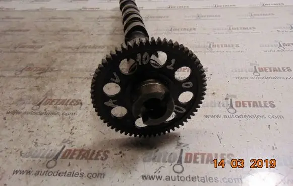 Toyota Avensis T270 Camshaft 
