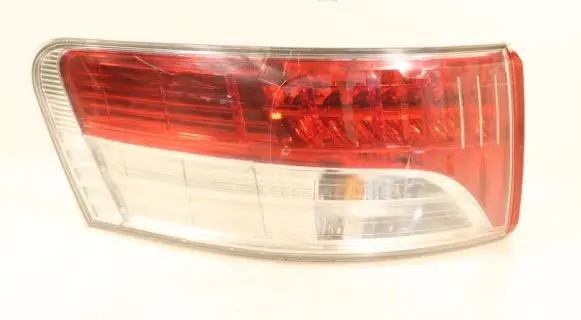 Toyota Avensis T270 Rear/tail lights E208051
