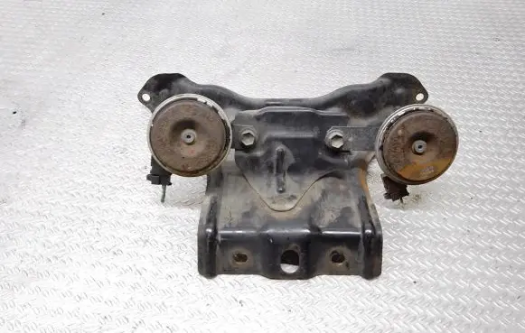 Suzuki Grand Vitara II Horn signal E13000026