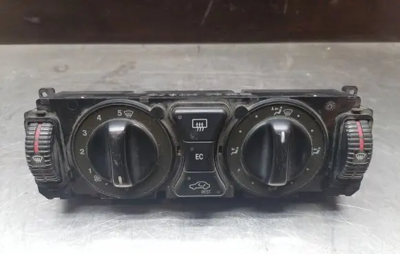 Mercedes-Benz CLK A208 C208 Climate control unit 2108302985