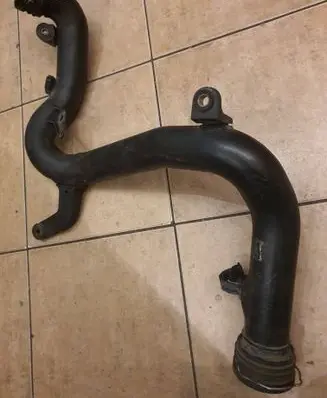 Volkswagen Touran I Intercooler hose/pipe 1K0145770B