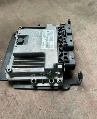 Peugeot 308 Engine control unit/module 9666729580 9677013180 0281017333