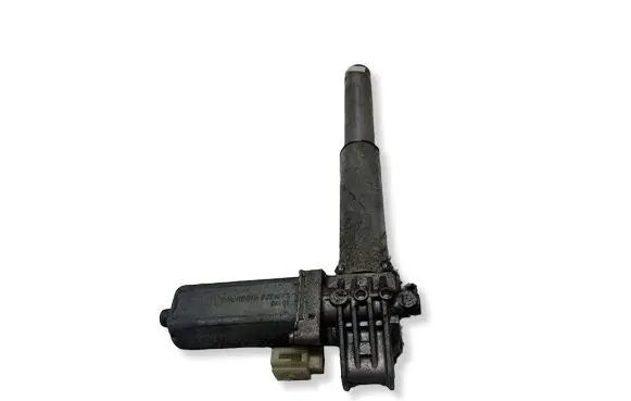 BMW 5 E60 E61 Seat adjustment motor 8321087