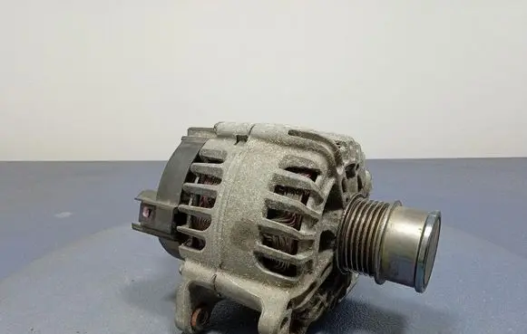 Skoda Fabia Mk3 (NJ) Generator/alternator 04E903015