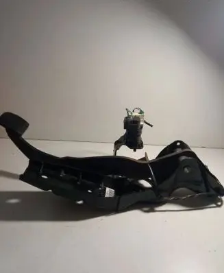 Ford S-MAX Brake pedal 7G9N2D094JA