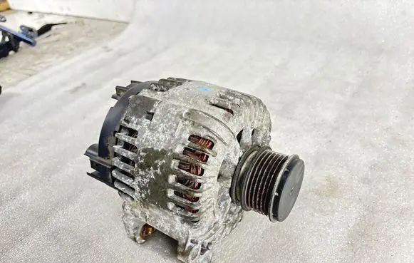 Volkswagen Golf V Generator/alternator 06F903023C 2542695G 107369055