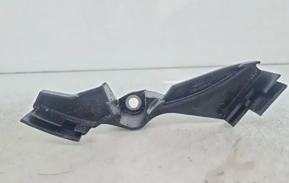Ford Kuga I Other engine bay part 3M5Q6D046EC