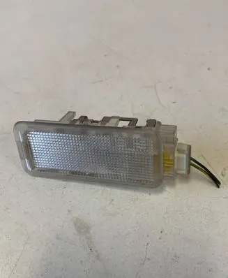 Peugeot 607 Glove box light