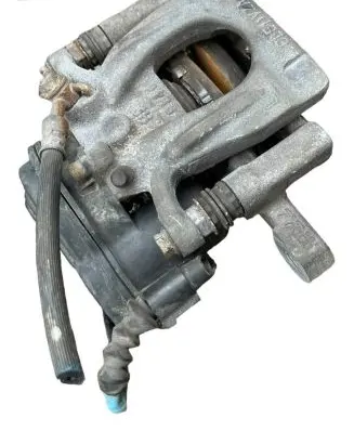 Nissan X-Trail T32 Rear brake caliper gz00245 440104ca1a