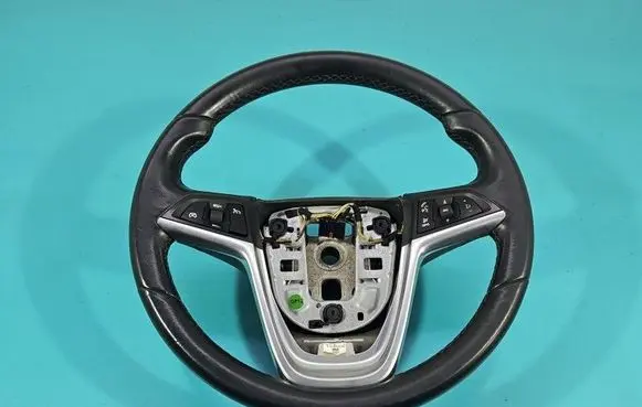 Opel Astra J Steering wheel 13305818 IMPRK1526196