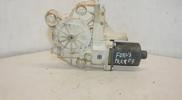 Ford Focus Front door window regulator motor 4M5T14A389