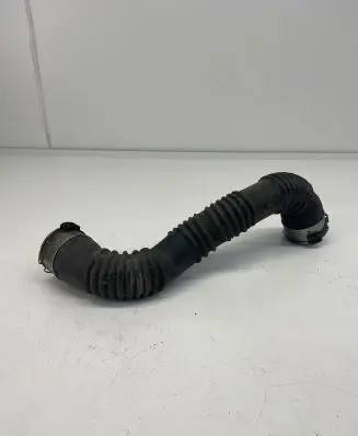 Mercedes-Benz CLA C117 X117 W117 Intercooler hose/pipe 2465200101