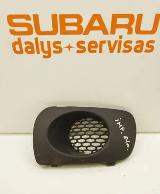 Subaru Impreza II Front fog light trim/grill