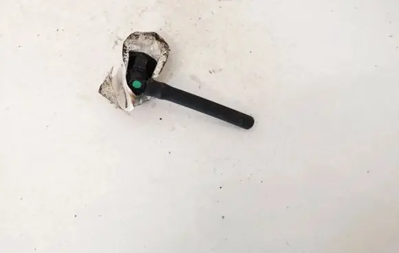 Mazda 3 I Windshield washer spray nozzle 