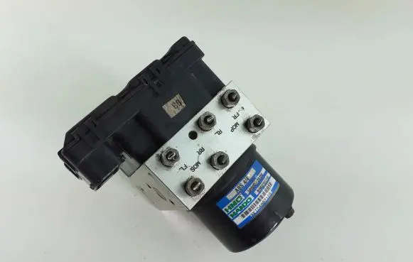 Hyundai Santa Fe ABS Pump 9566026500 5890026150