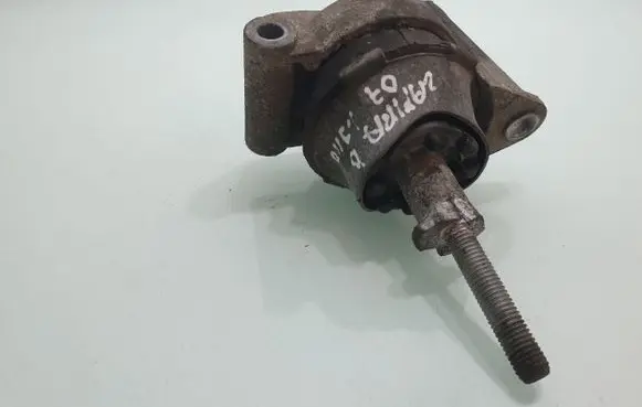 Opel Zafira B Engine mount bracket 24427641