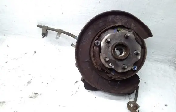 Lexus RX III Rear wheel hub spindle/knuckle 