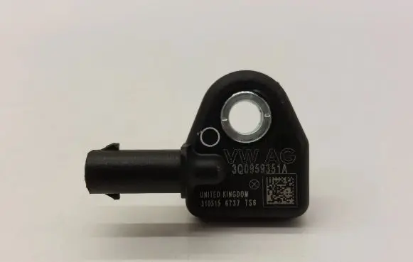 Volkswagen PASSAT B8 Airbag deployment crash/impact sensor 3Q0959351A