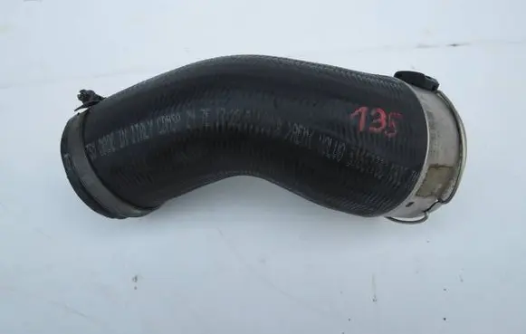 Volvo V60 Intercooler hose/pipe 31657736