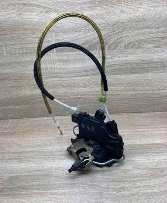 Audi A6 S6 C5 4B Rear door lock 4B0839015 REARLEFT
