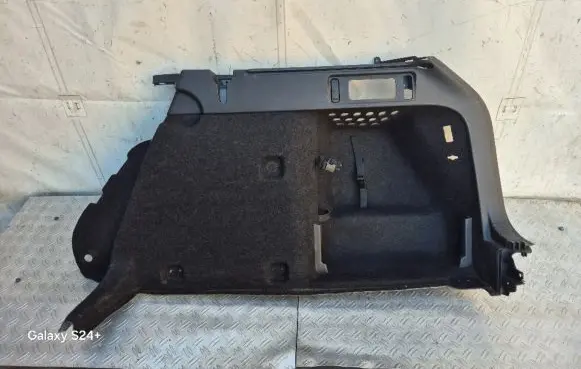 Trunk/boot side trim panel
