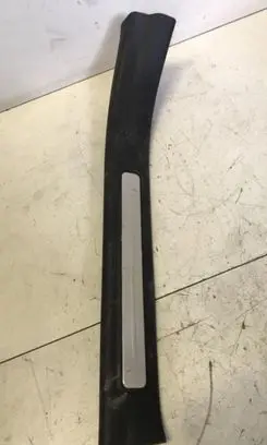 Mercedes-Benz A W169 Side skirt front trim A1696800974