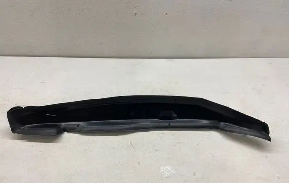 Volkswagen Golf VII Fender end trim 5G0821111B