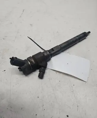 Fuel injector