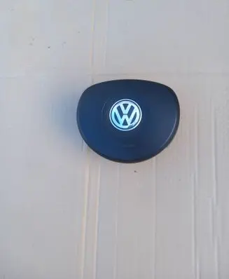 Volkswagen Touran I Steering wheel airbag 1T0880201A