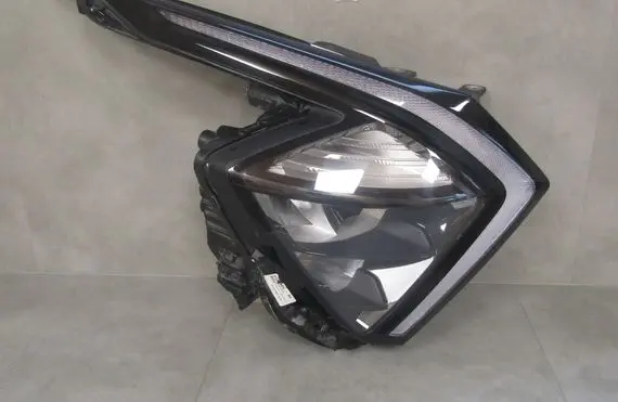 KIA Sportage Headlight/headlamp HB00RH02 92102R2000 R009HR000122344