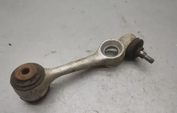 Front lower control arm/wishbone