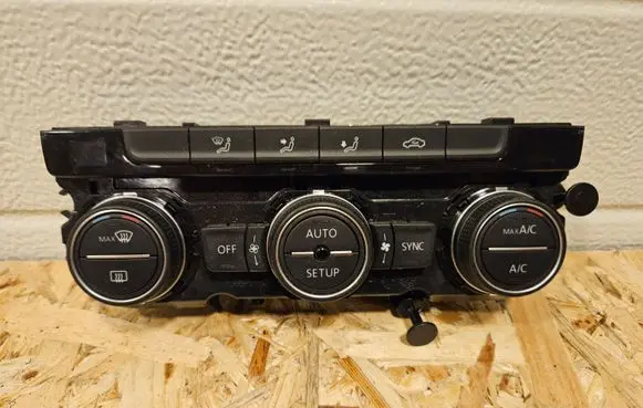 Volkswagen Golf VII Air conditioning (A/C) switch 5G0907044T