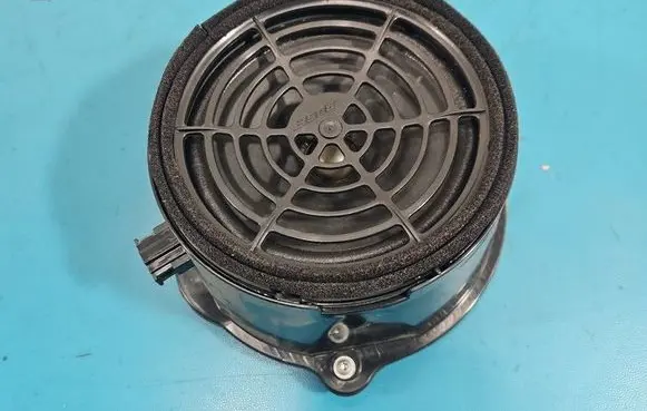Audi A6 S6 C6 4F Front door speaker 4F0035415A IMPRK1552115
