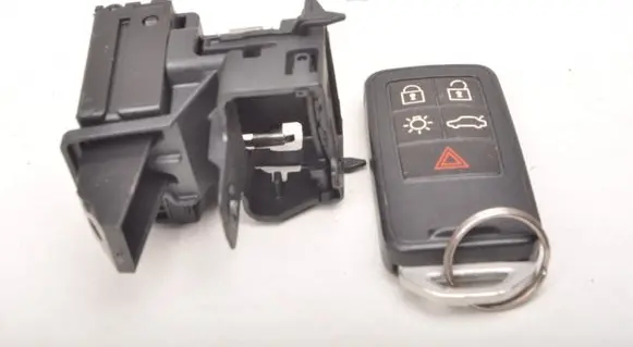 Volvo V40 Ignition lock 30659639