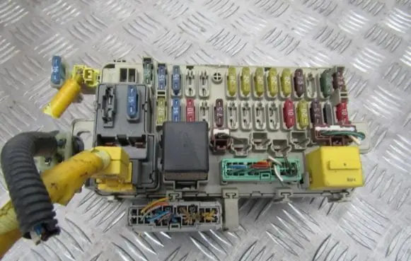 Honda Civic Fuse box set 38600ST3G010 38600-ST3-G010