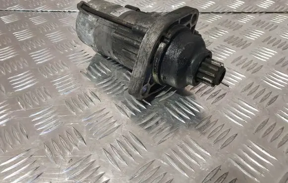 Volkswagen PASSAT B6 Starter motor 02M911023N