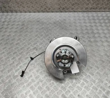 Tesla Model Y Juniper Rear wheel hub 104412300B 134466400A