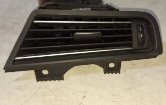 BMW 5 F10 F11 Dashboard side air vent grill/cover trim F5916689010 0002 0761810