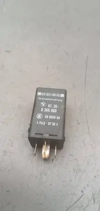 BMW 5 E39 Other relay 8365960 05065000