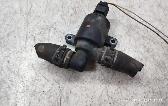 Audi Q7 4L Coolant heater control valve 4H0121671D