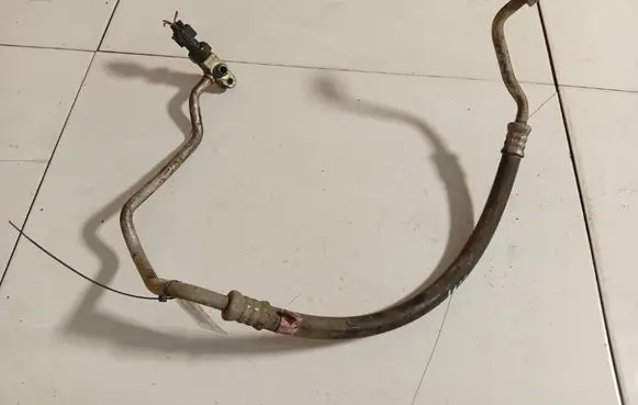 Toyota Corolla Verso AR10 Air conditioning (A/C) pipe/hose 