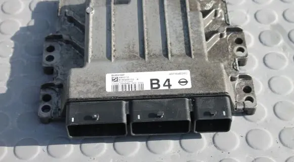 Nissan Pulsar Engine control unit/module 237104ED0C
